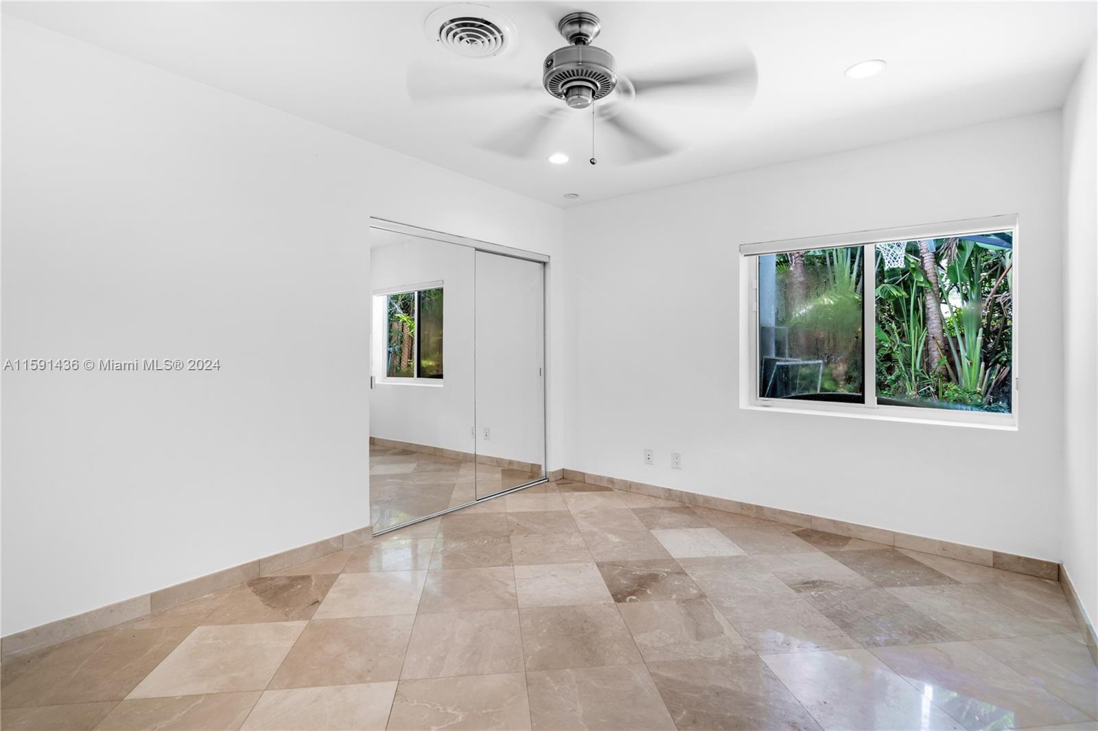 HIGHLAND WOODS SEC 4 - Residential