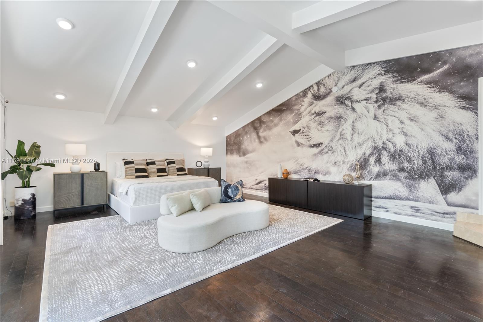 HIGHLAND WOODS SEC 4 - Residential