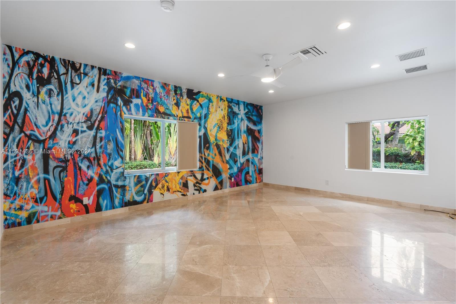 HIGHLAND WOODS SEC 4 - Residential