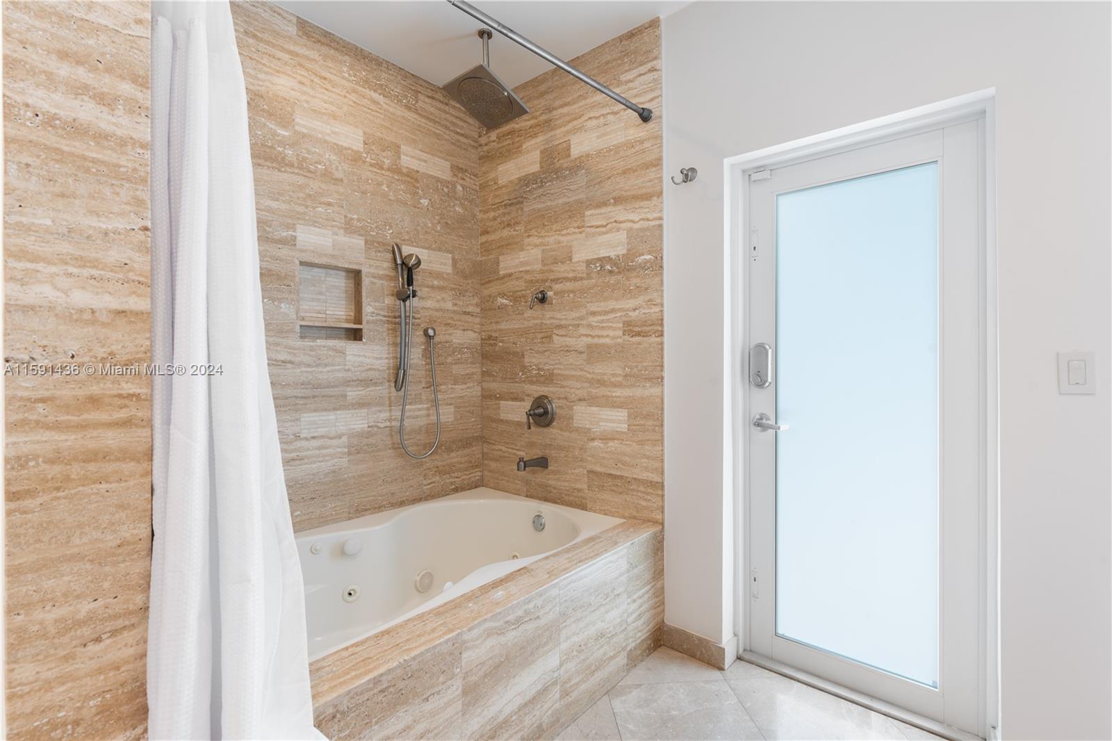 HIGHLAND WOODS SEC 4 - Residential