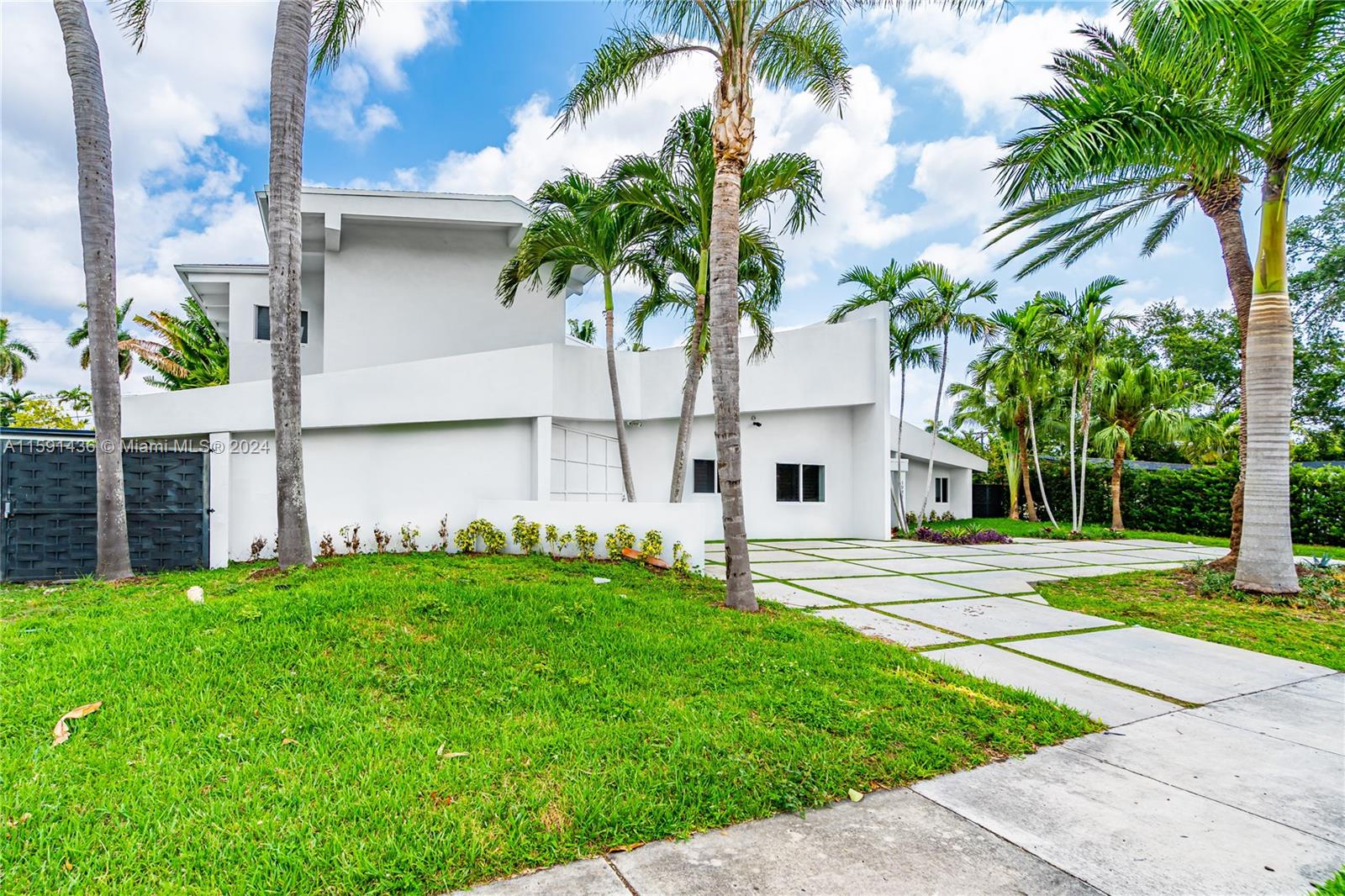 HIGHLAND WOODS SEC 4 - Residential