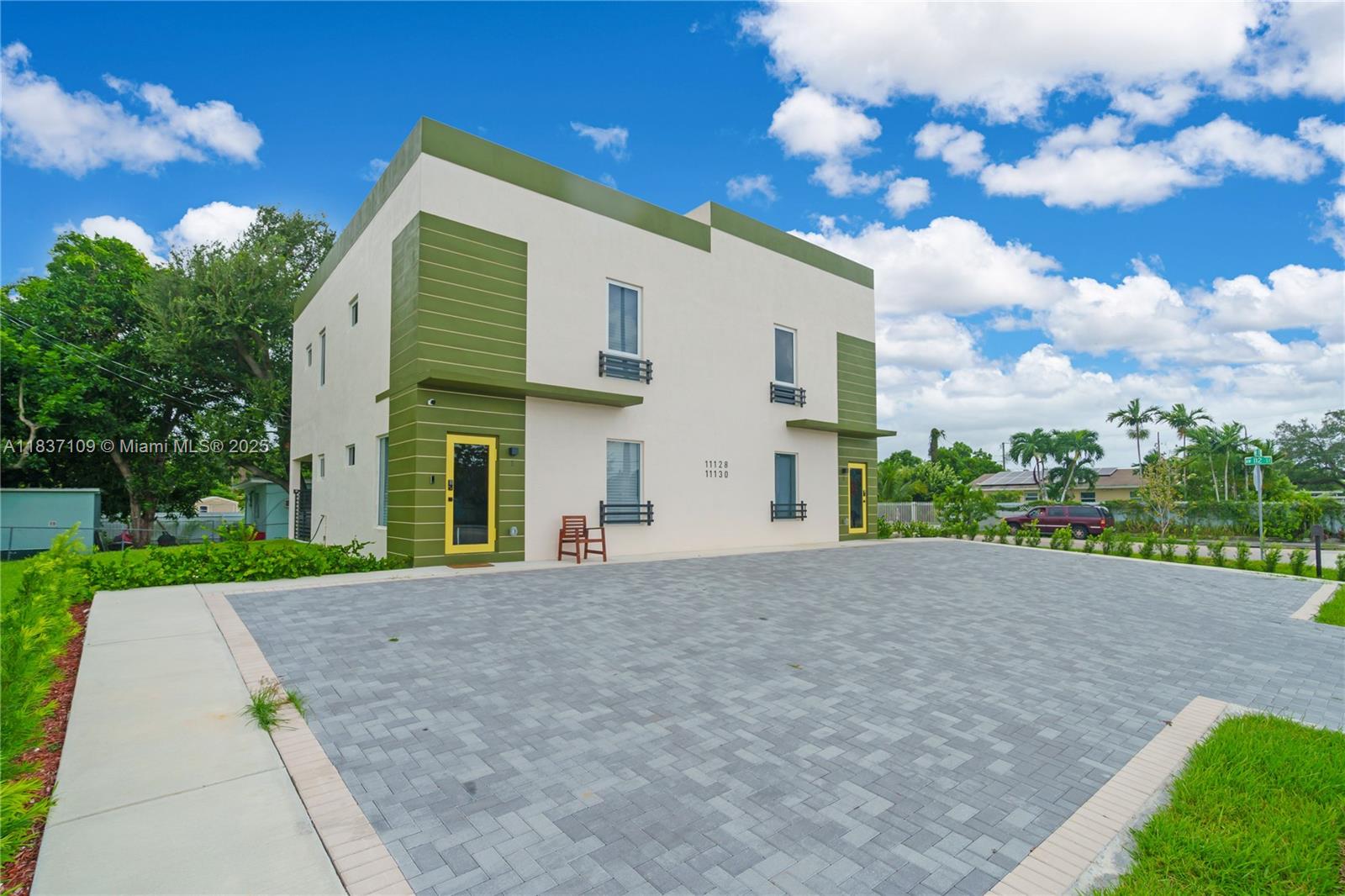 11128 NW 17th Ave 1-2.