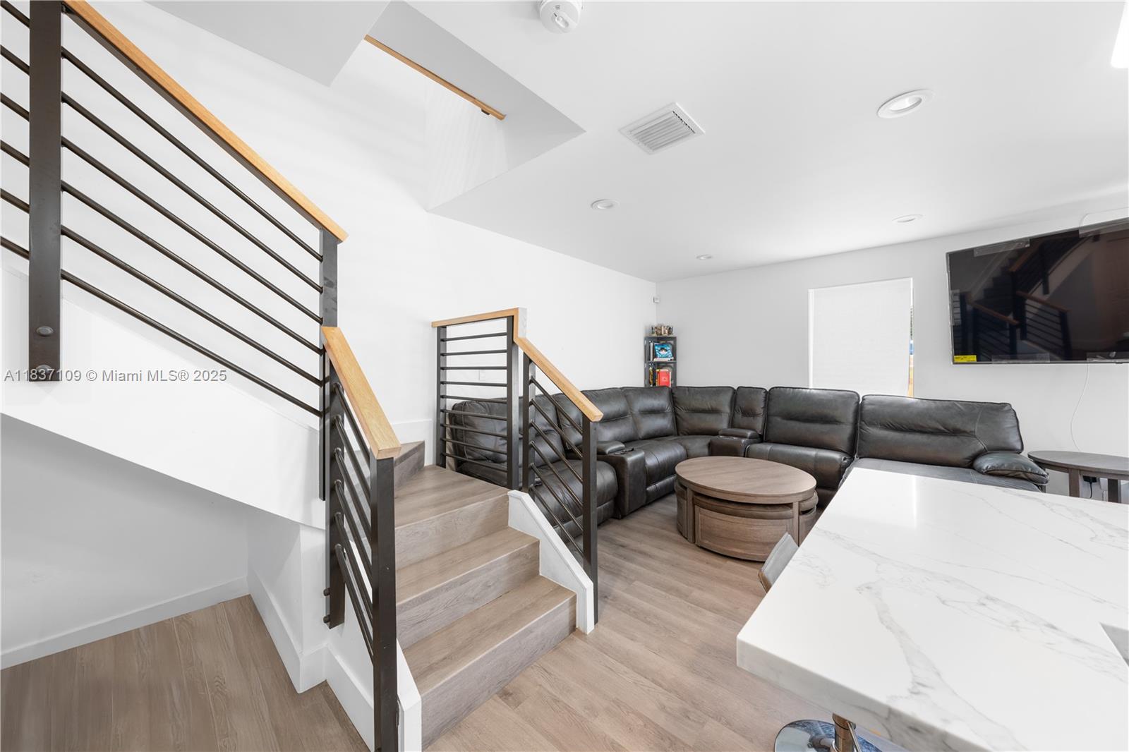 QUEENS PARK - Residential Income