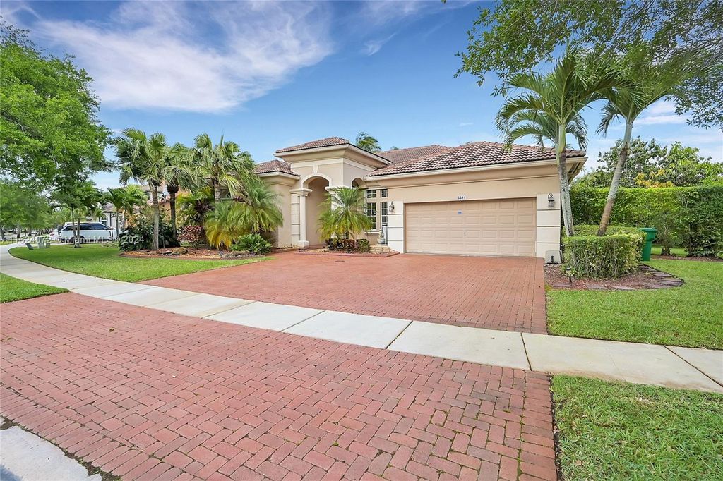 Photo of 3381 SW 195th Ter, Miramar, FL 33029 (MLS # A11624072)