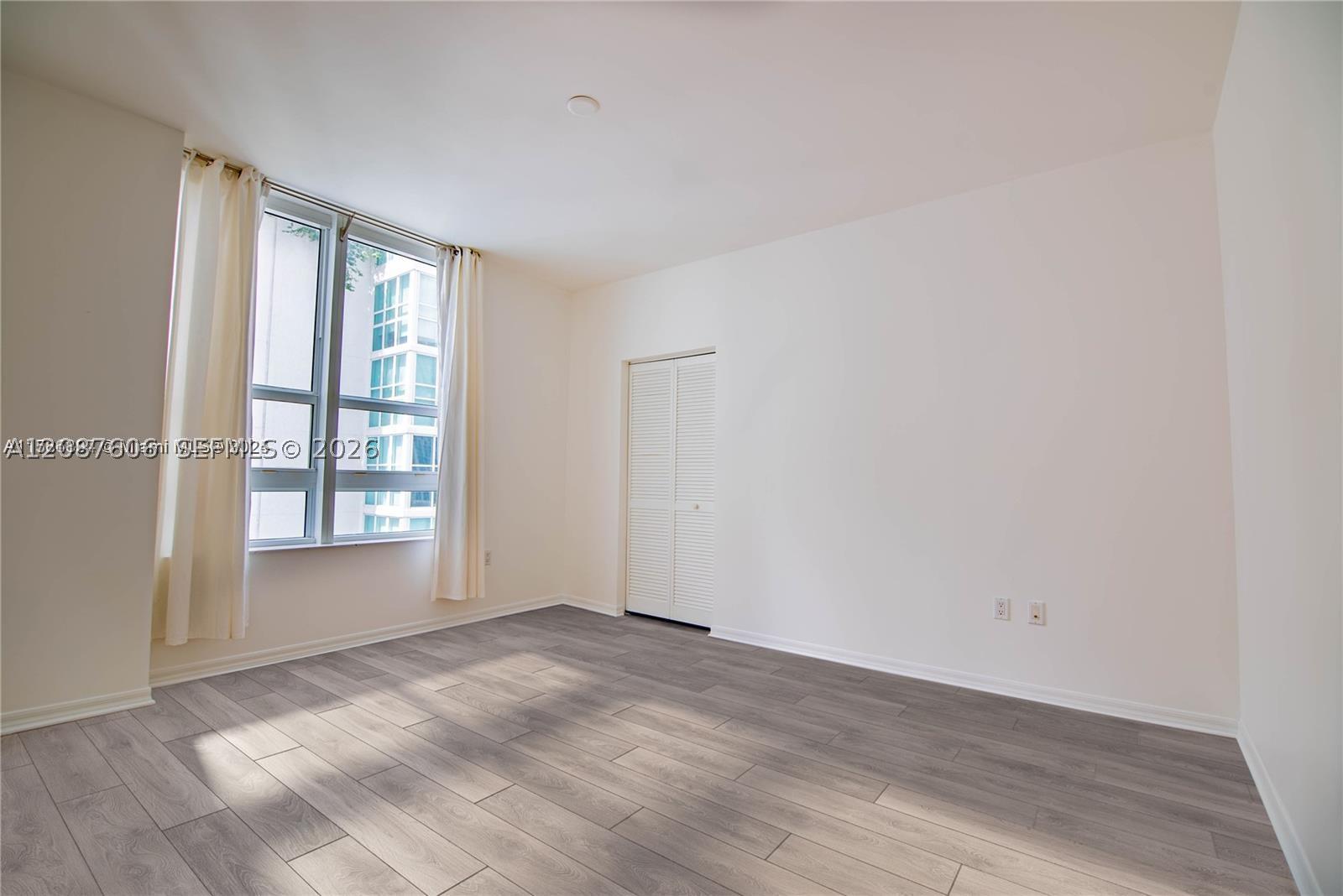 950 Brickell Bay 703