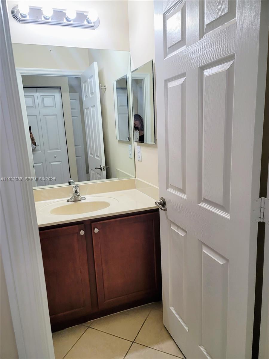 CENTURY GARDENS AT TAMIAM - Residential