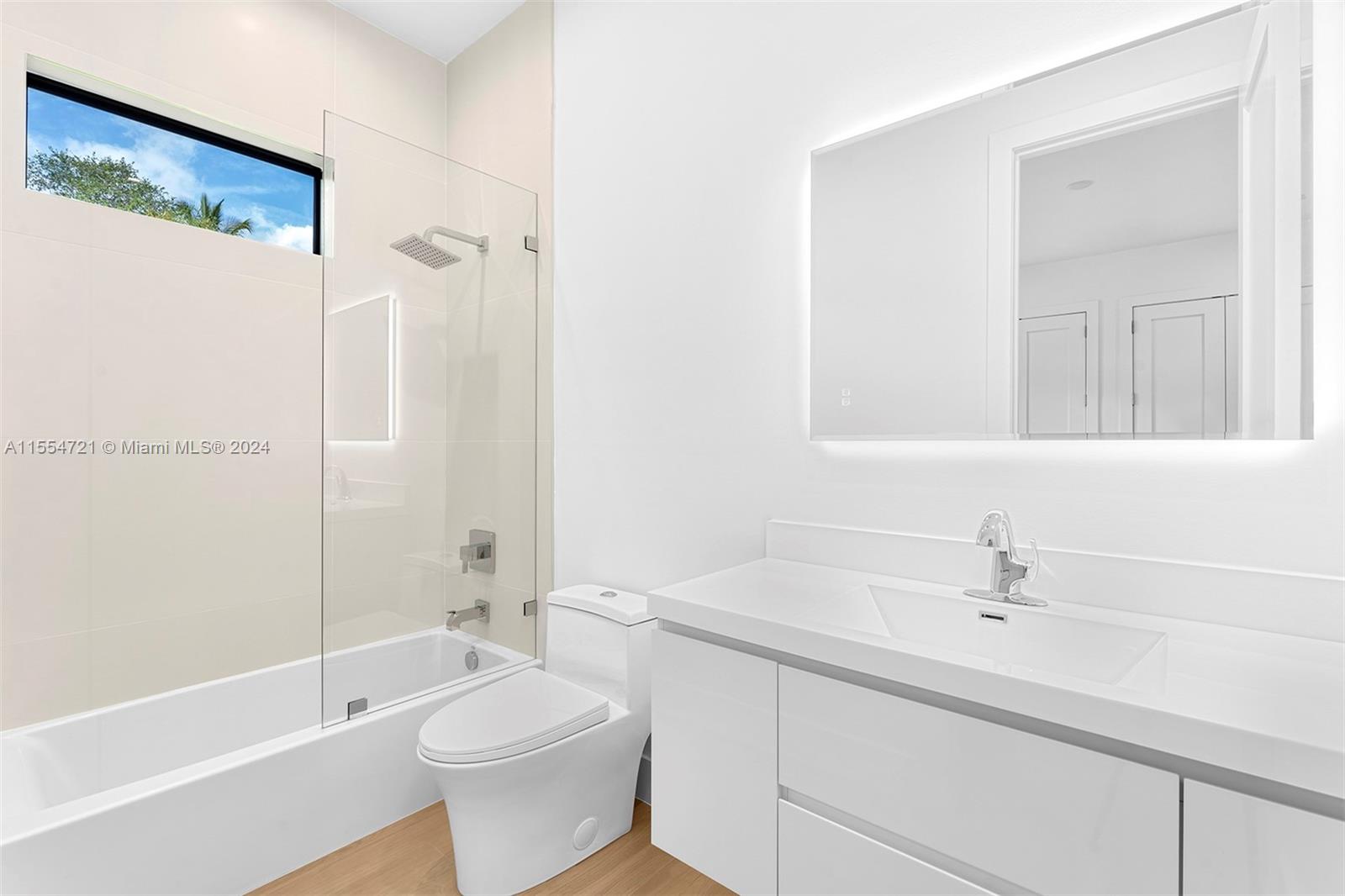 PINE TREE ESTATES 1ST ADD - Residential