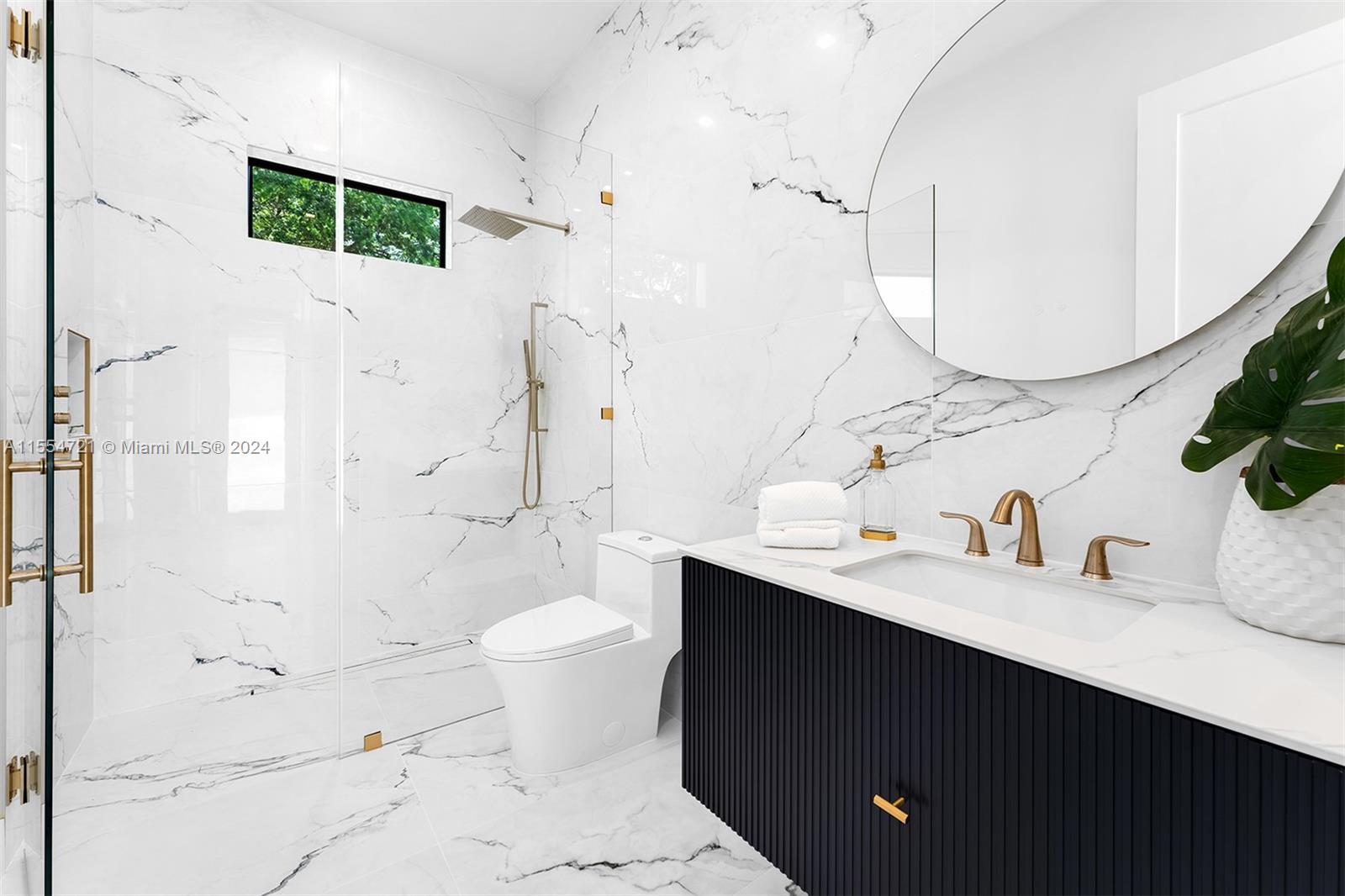 PINE TREE ESTATES 1ST ADD - Residential