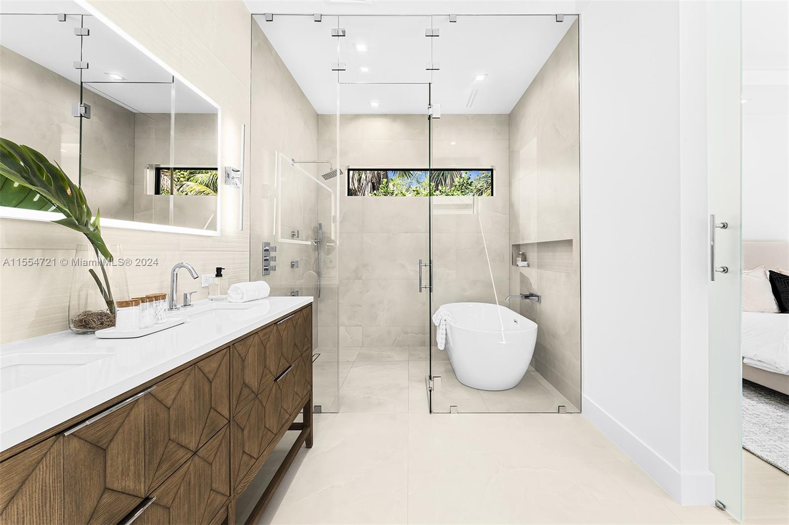 PINE TREE ESTATES 1ST ADD - Residential