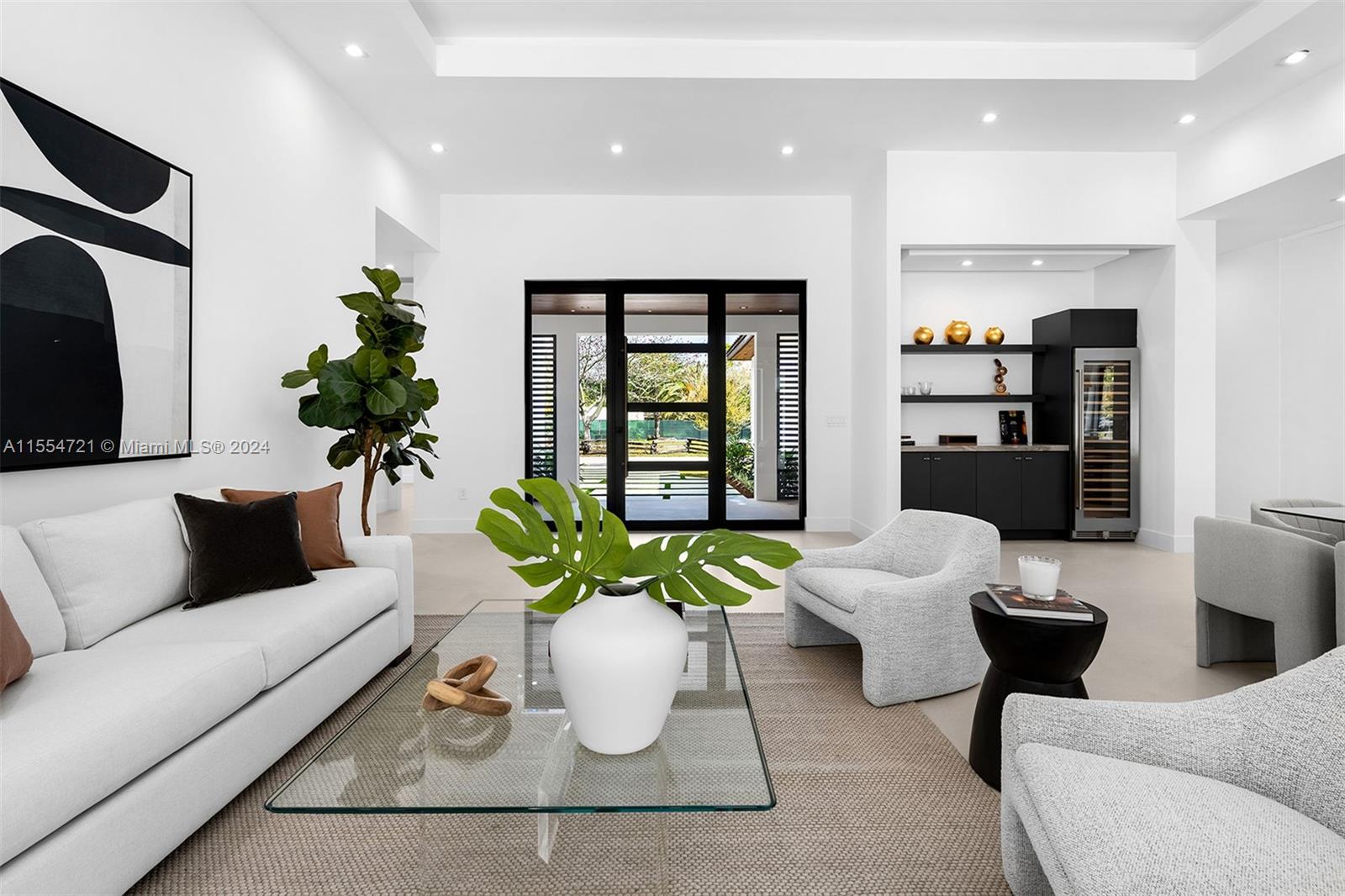 PINE TREE ESTATES 1ST ADD - Residential