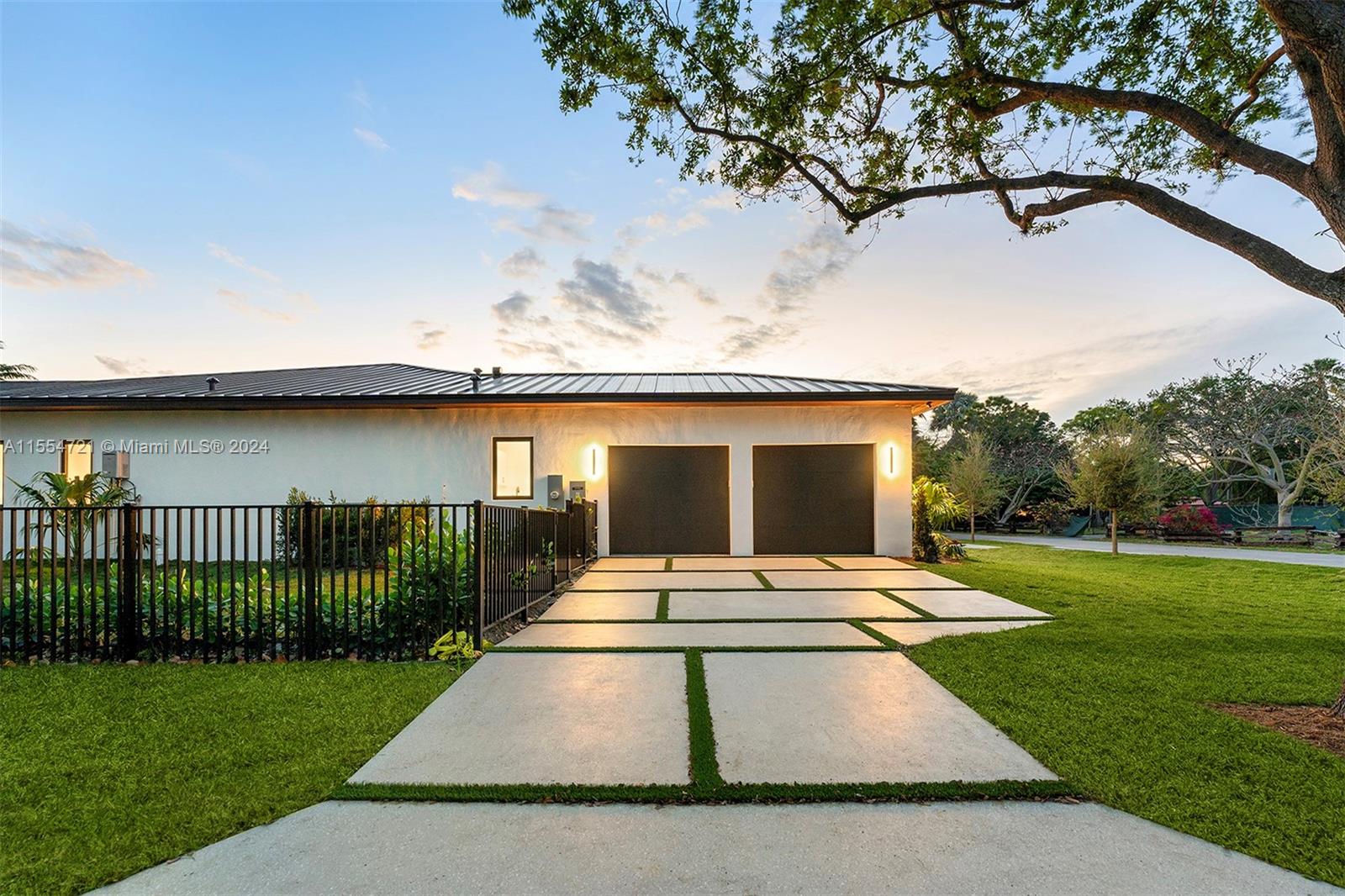 PINE TREE ESTATES 1ST ADD - Residential