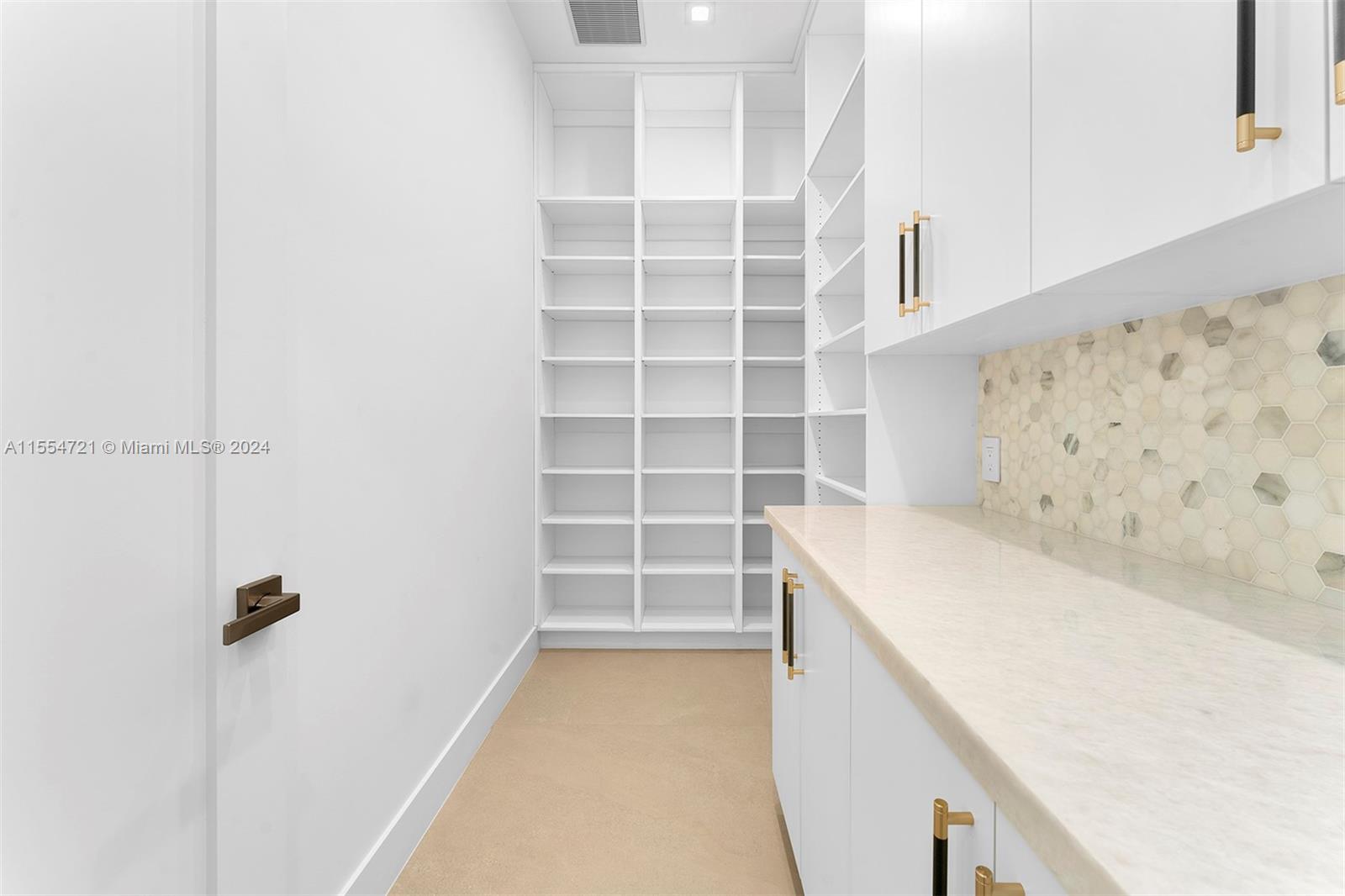 PINE TREE ESTATES 1ST ADD - Residential