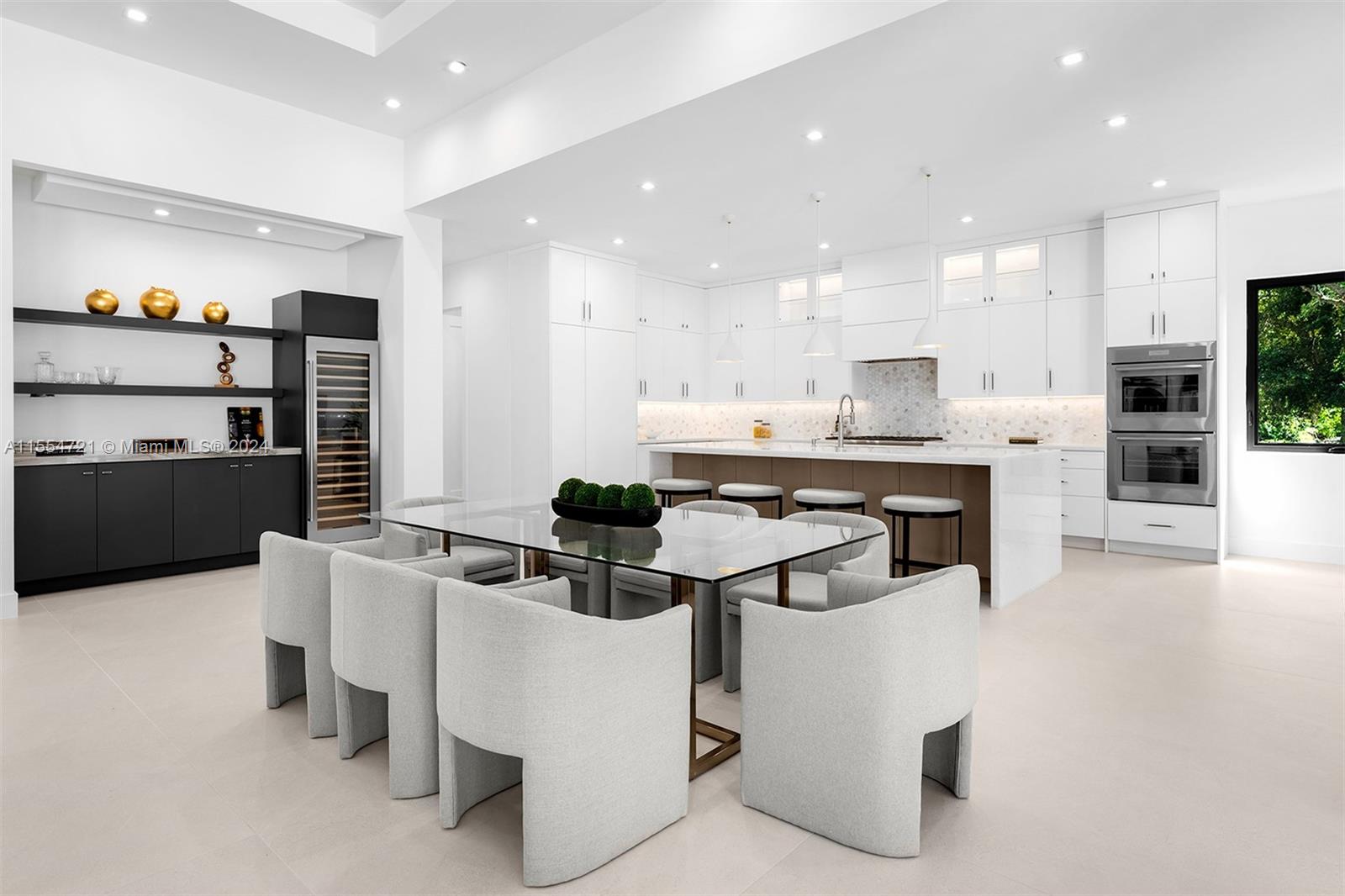 PINE TREE ESTATES 1ST ADD - Residential