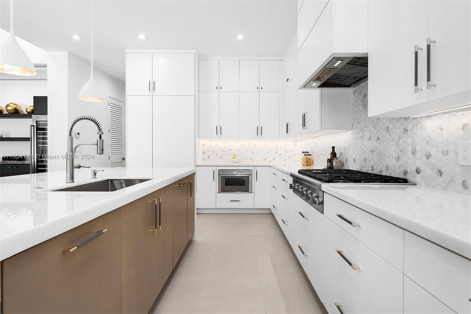 PINE TREE ESTATES 1ST ADD - Residential