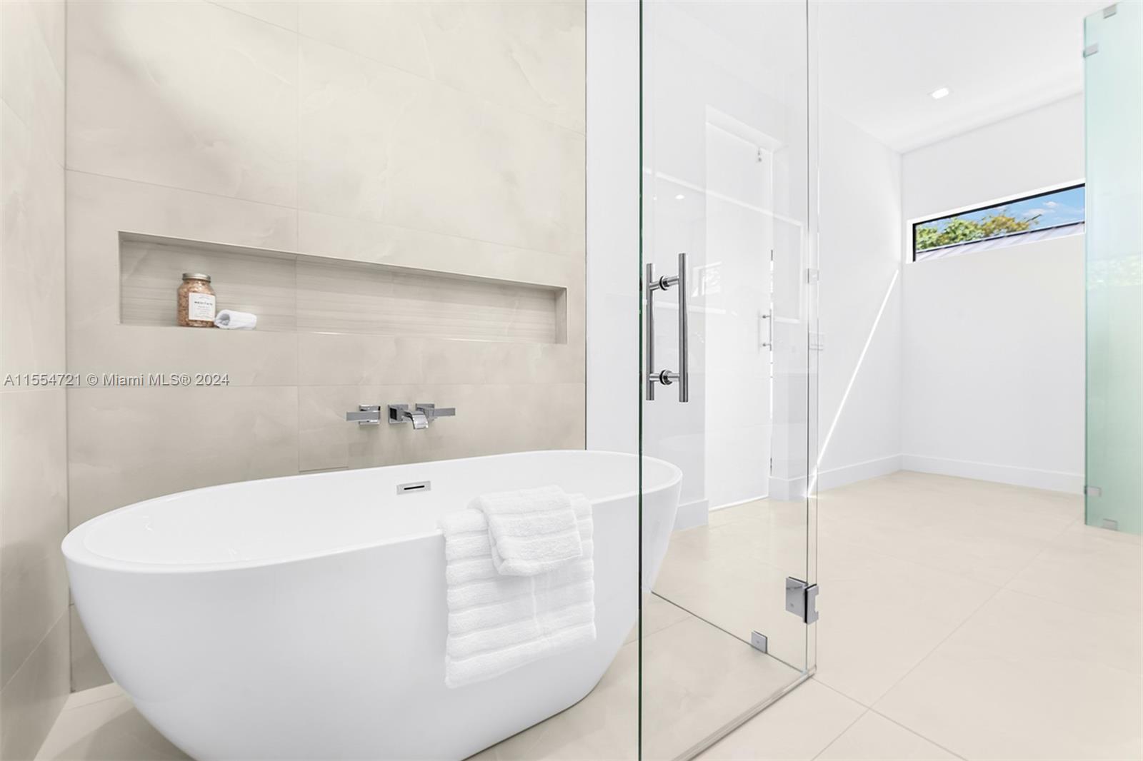 PINE TREE ESTATES 1ST ADD - Residential