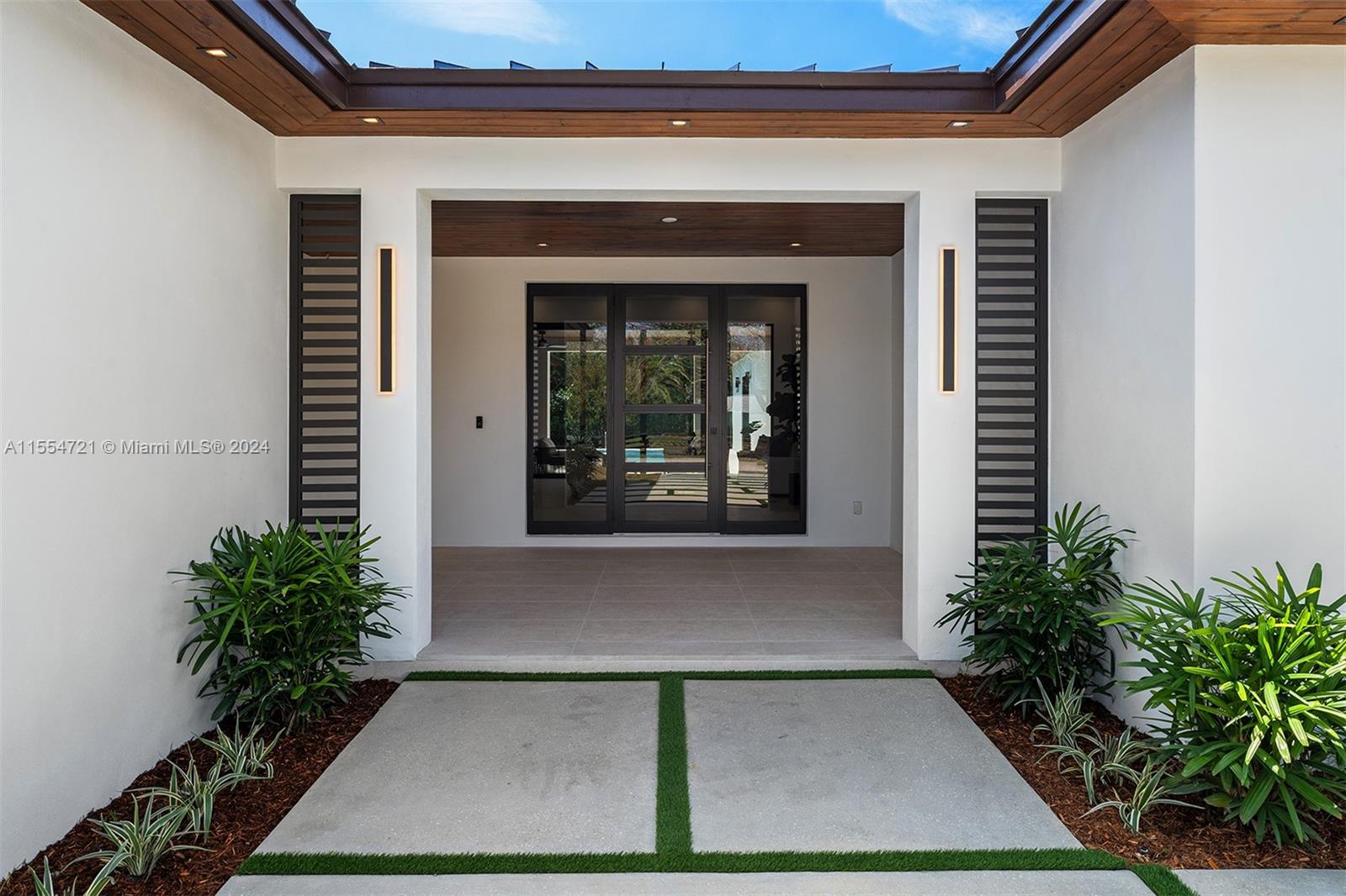 PINE TREE ESTATES 1ST ADD - Residential