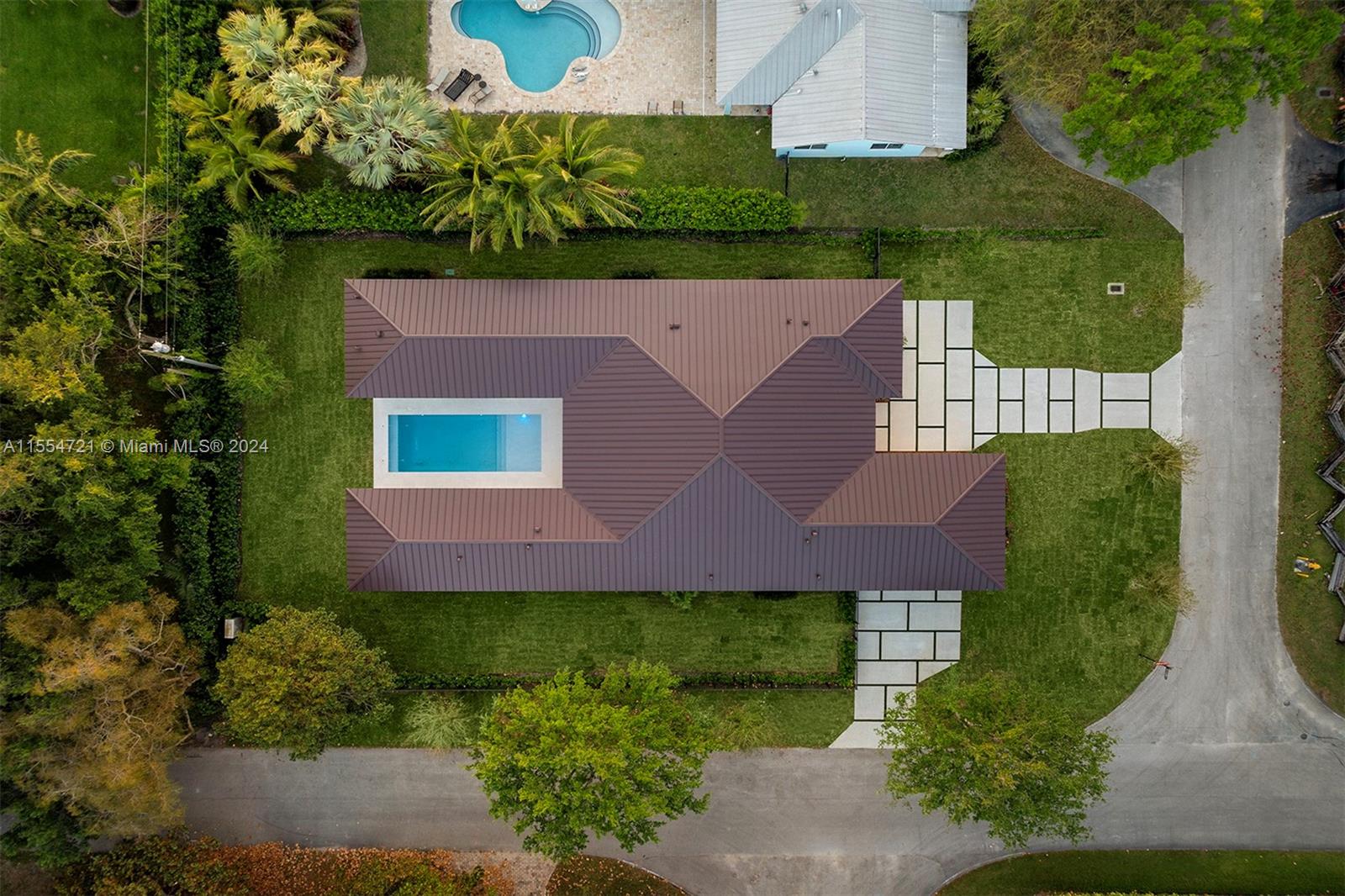 PINE TREE ESTATES 1ST ADD - Residential