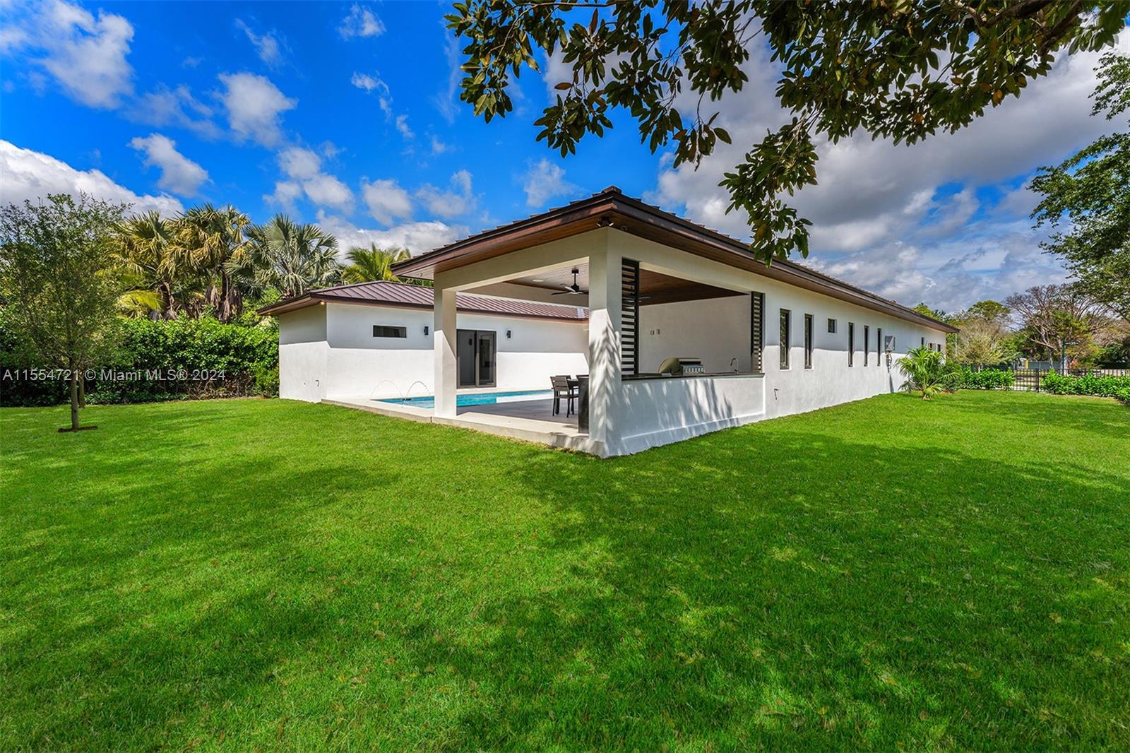 PINE TREE ESTATES 1ST ADD - Residential