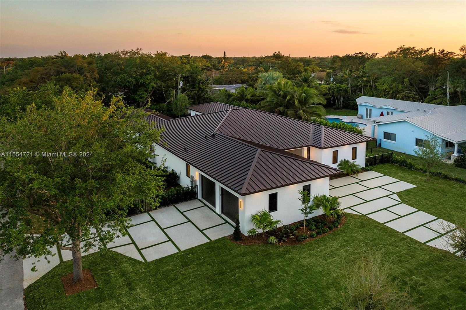 PINE TREE ESTATES 1ST ADD - Residential