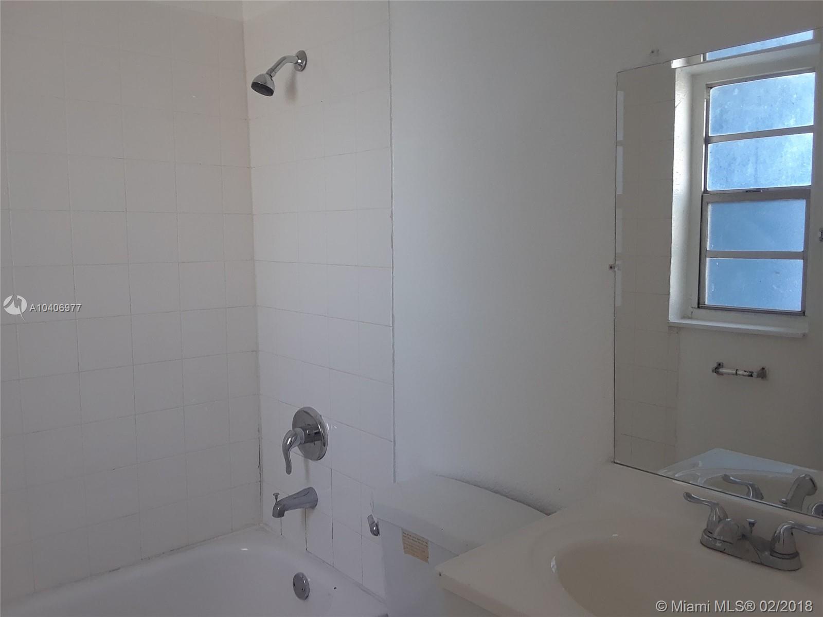 TOWN OF HIA 1ST ADDN AMD - Residential Lease