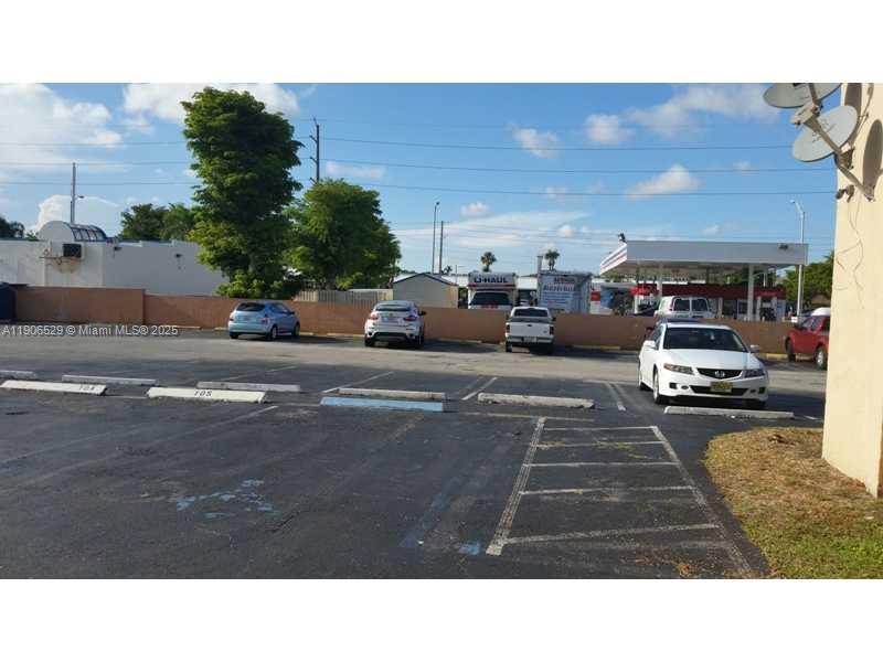 SUNSET PALMS WEST CONDO - Residential