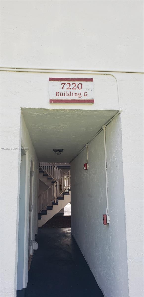 SUNSET PALMS WEST CONDO - Residential