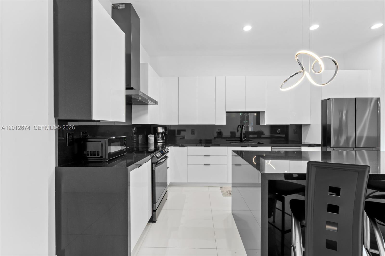ROOSEVELT GARDENS - Residential Lease