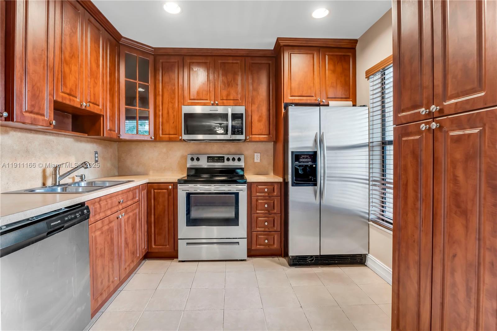 PIERPOINTE ONE CONDO I - Residential