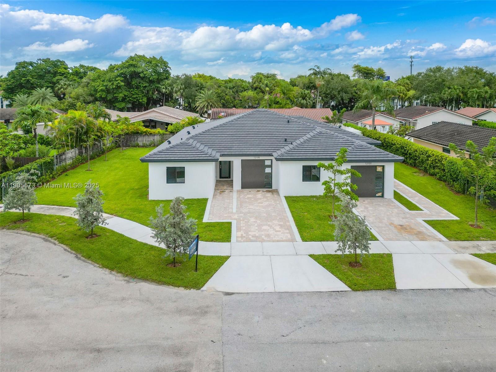 KENDALL PLACE - Residential