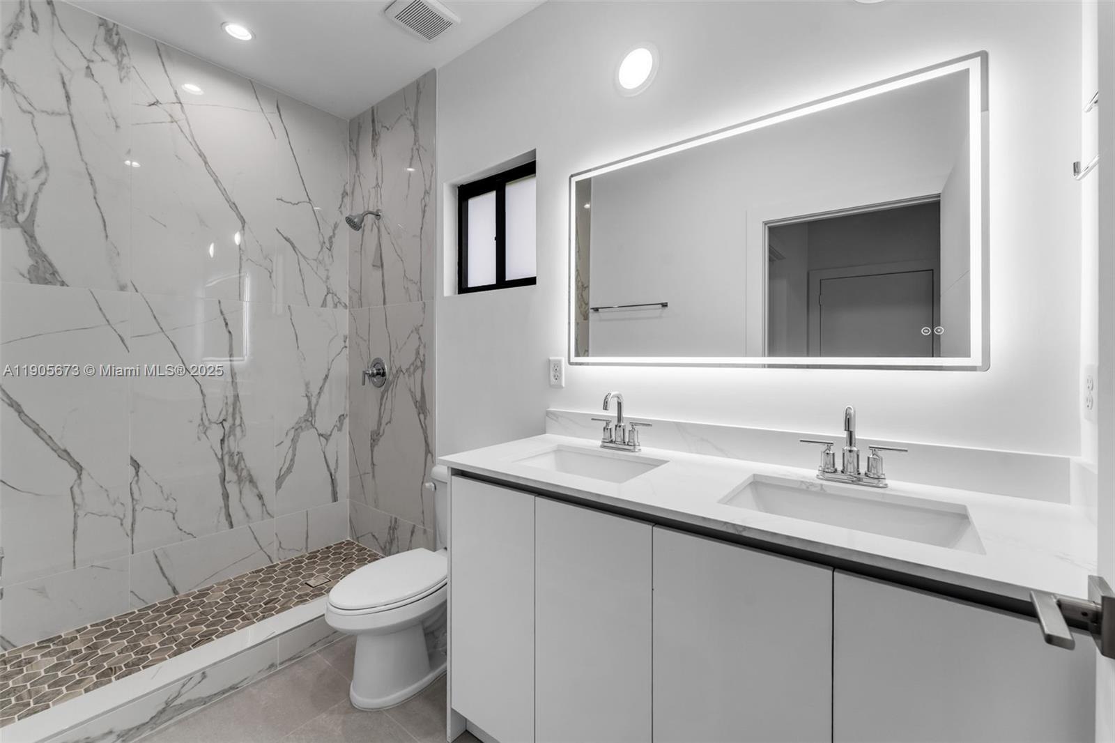 KENDALL PLACE - Residential