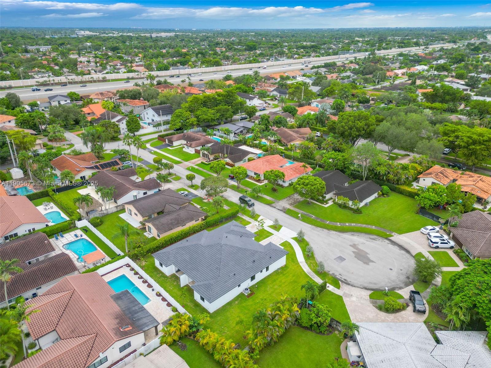 KENDALL PLACE - Residential