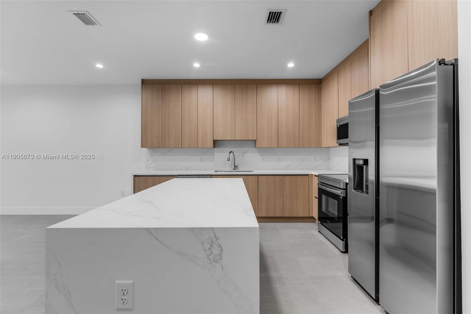 KENDALL PLACE - Residential