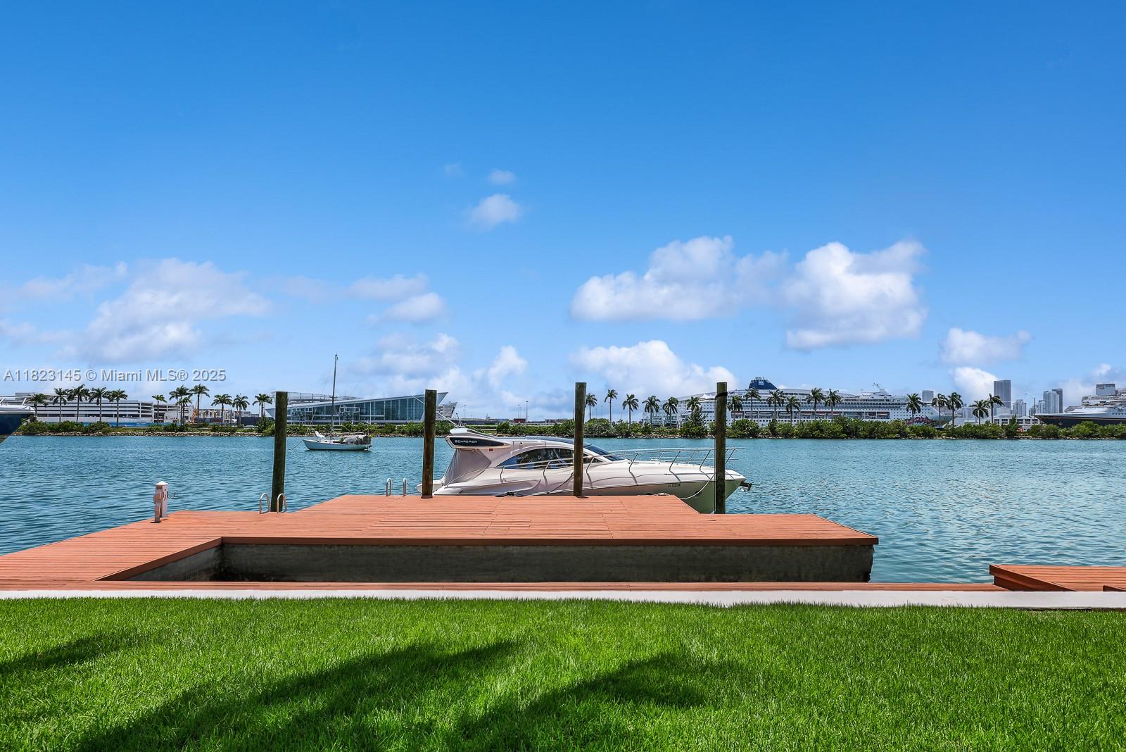 PALM ISLAND - Residential