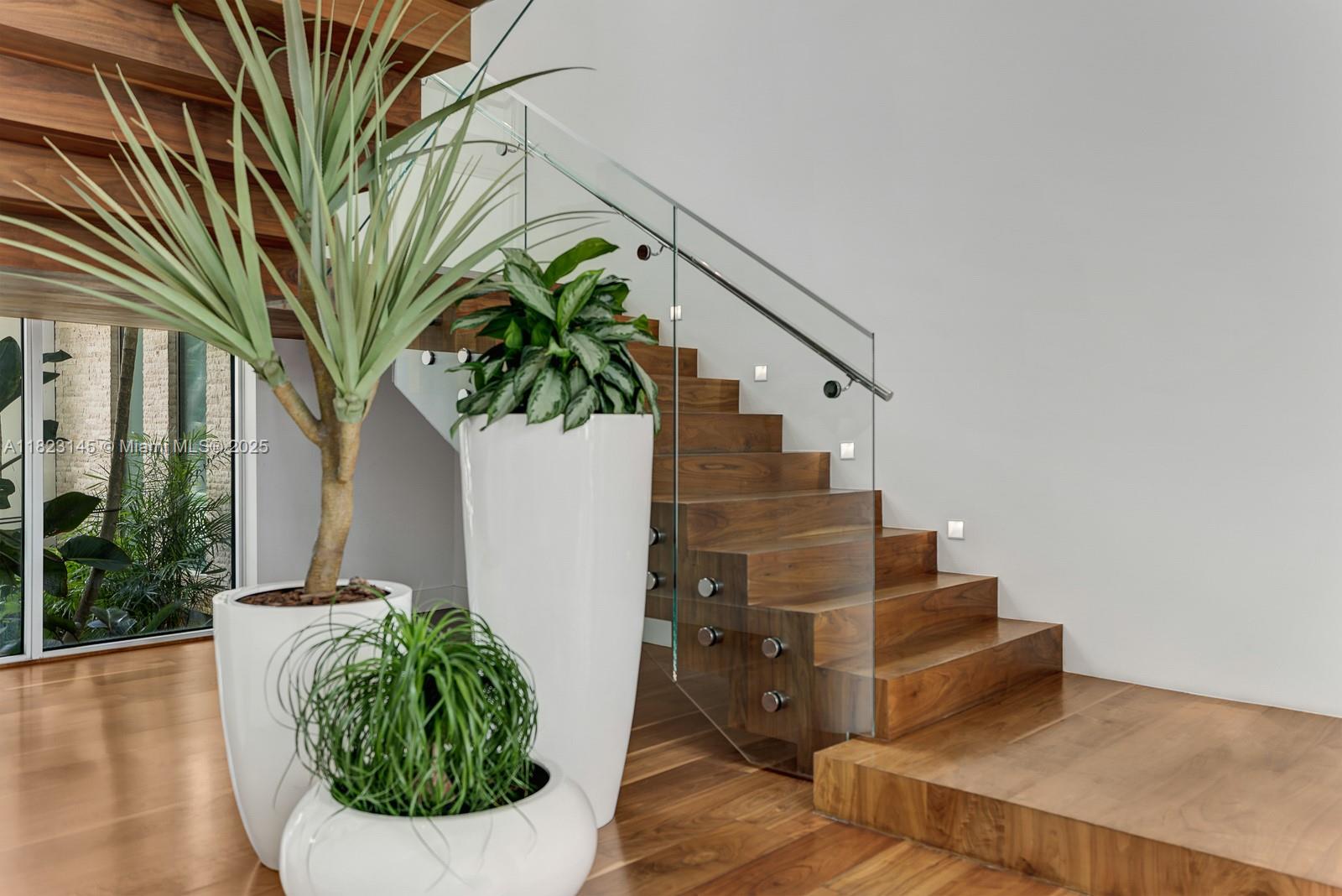 PALM ISLAND - Residential