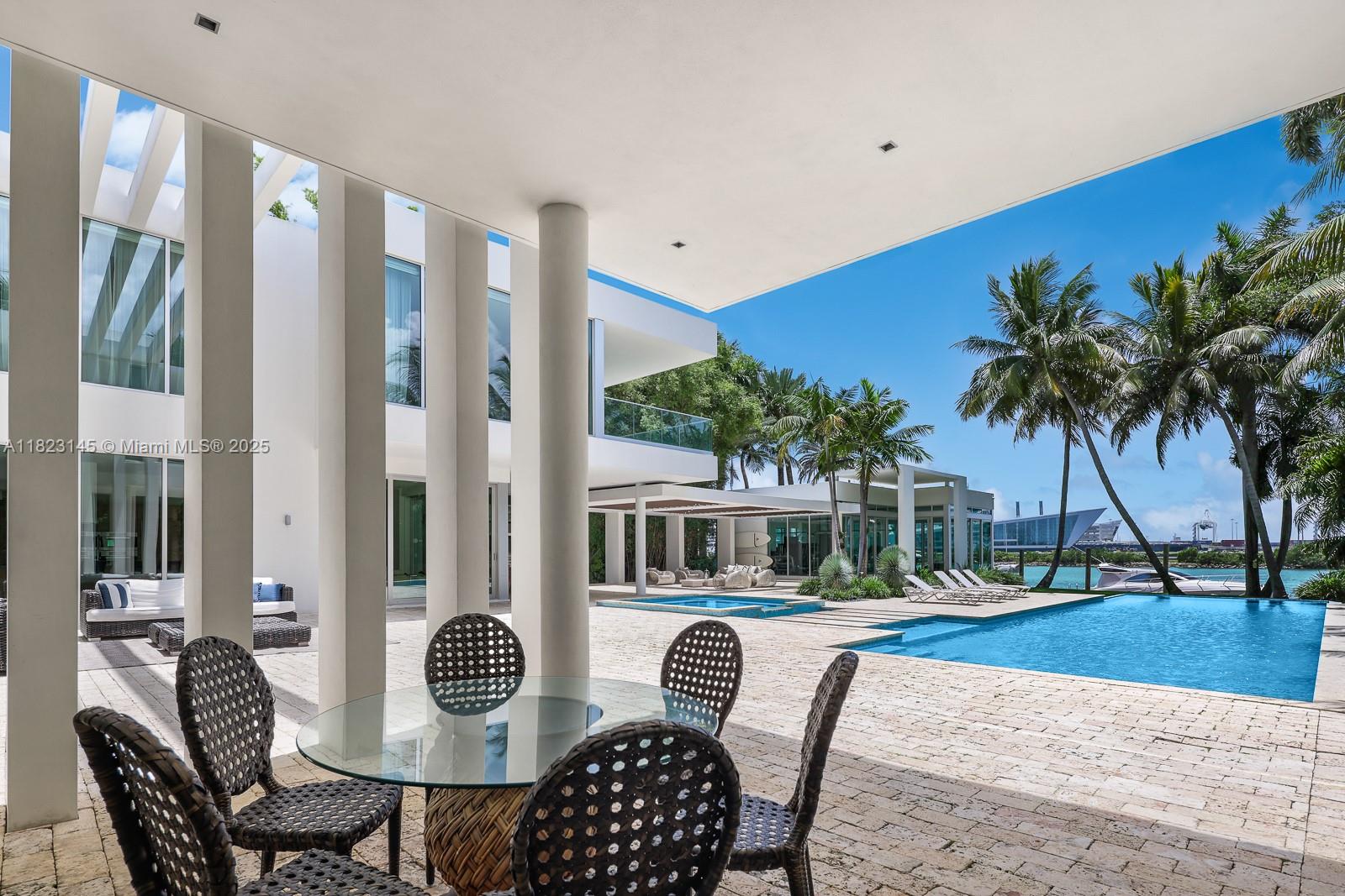 PALM ISLAND - Residential