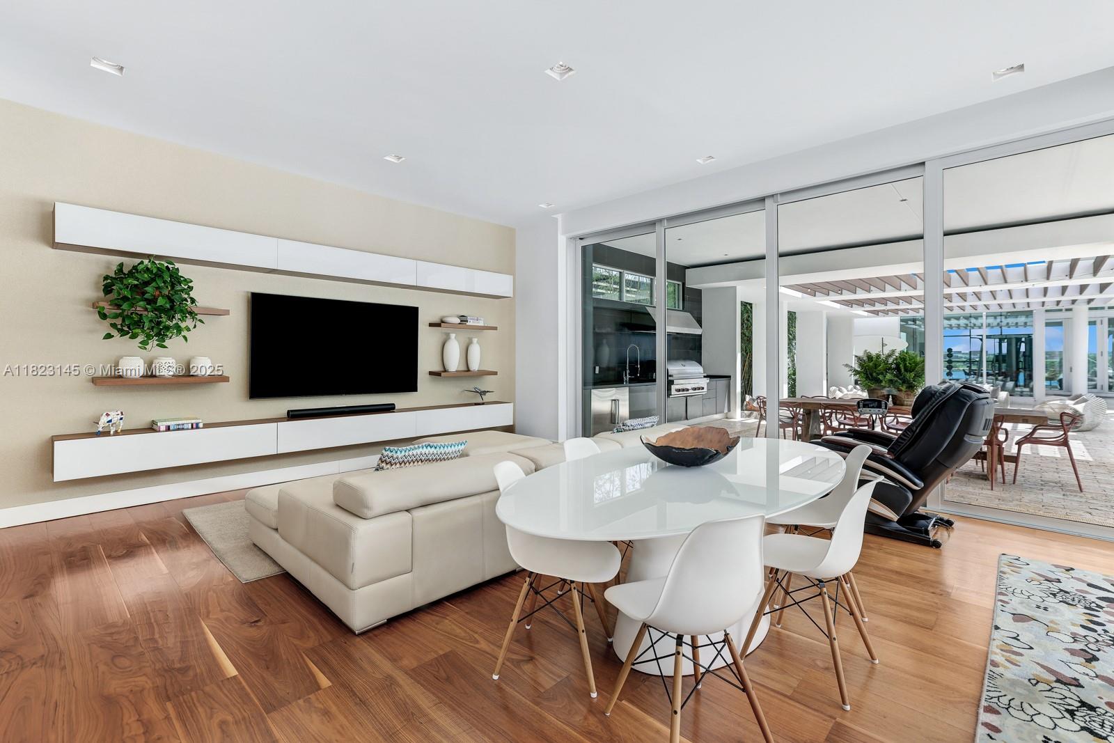 PALM ISLAND - Residential