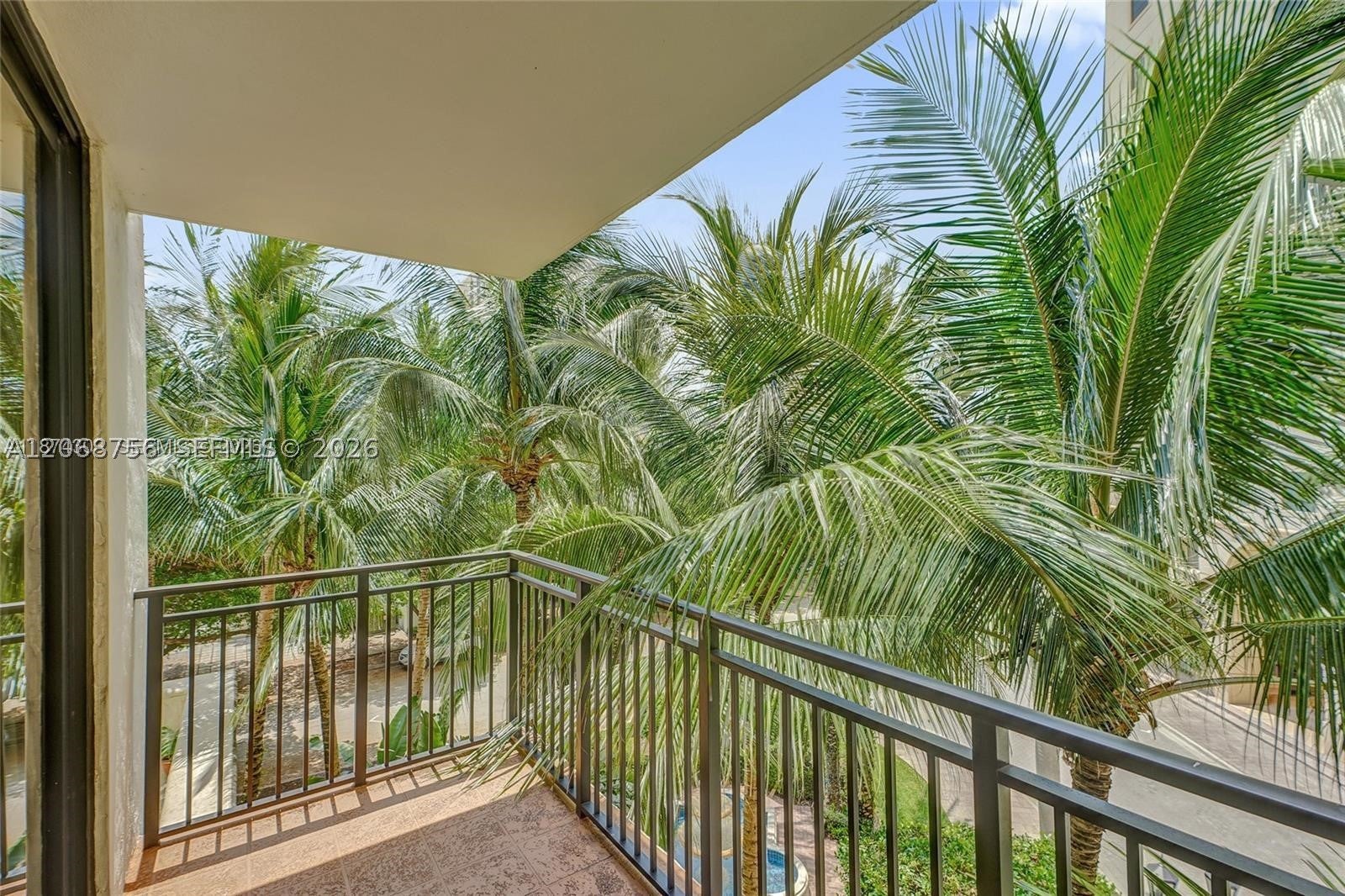 888 S Douglas Rd 304