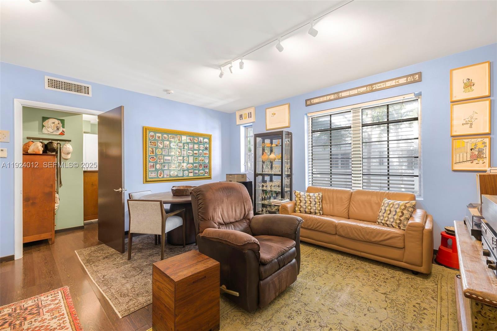 ARTECITY GOVERNOR CONDO - Residential