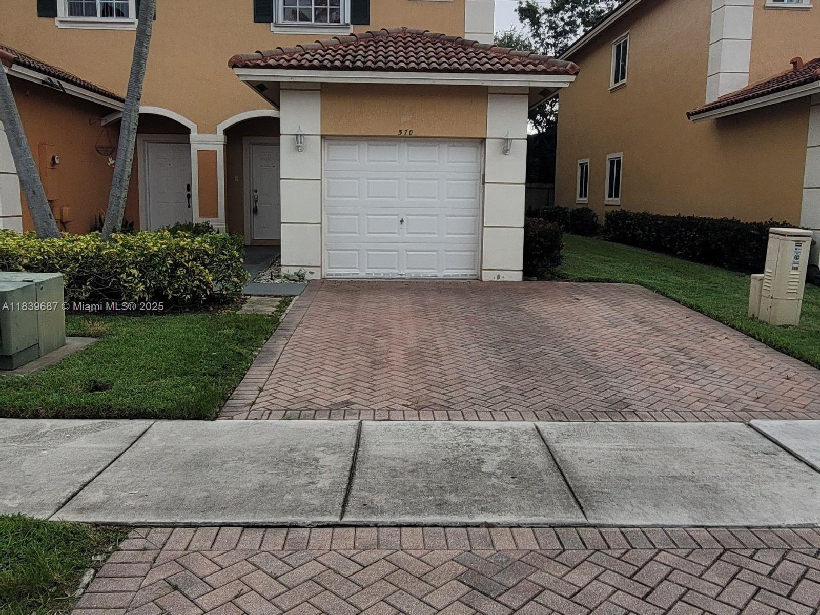570 Princess Dr