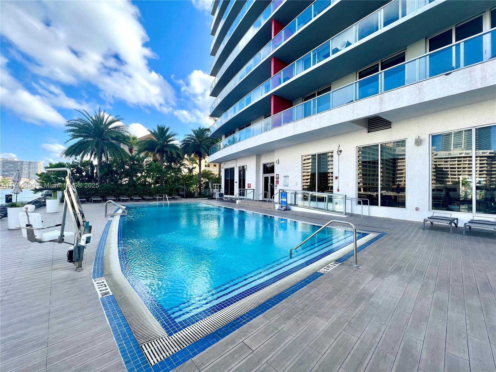 BEACHWALK CONDOMINIUM - Residential