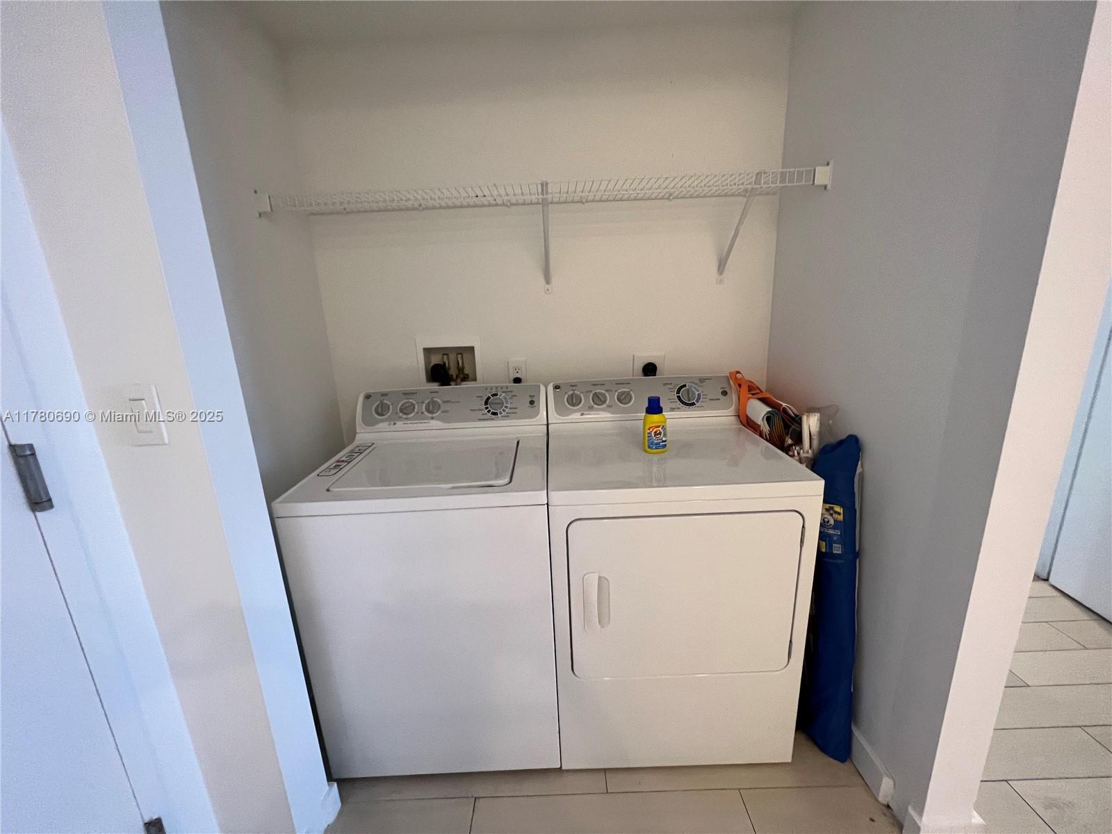 BEACHWALK CONDOMINIUM - Residential