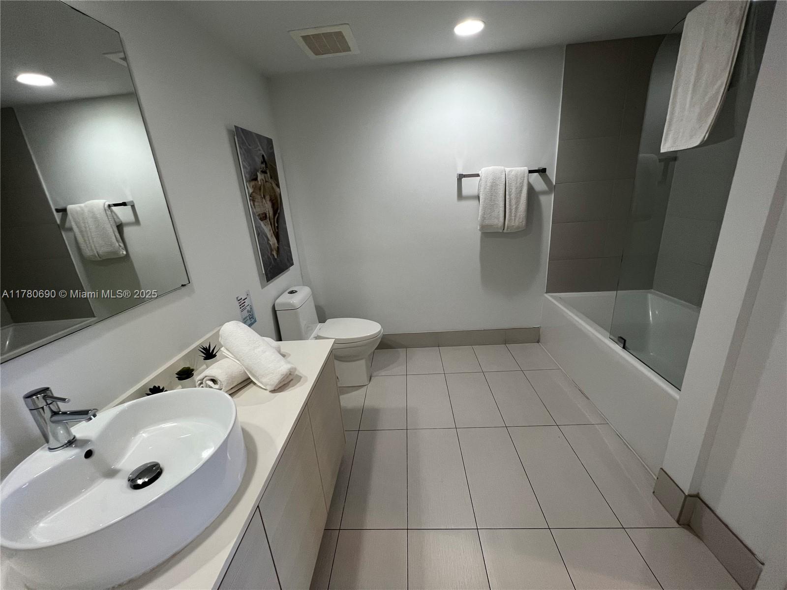 BEACHWALK CONDOMINIUM - Residential