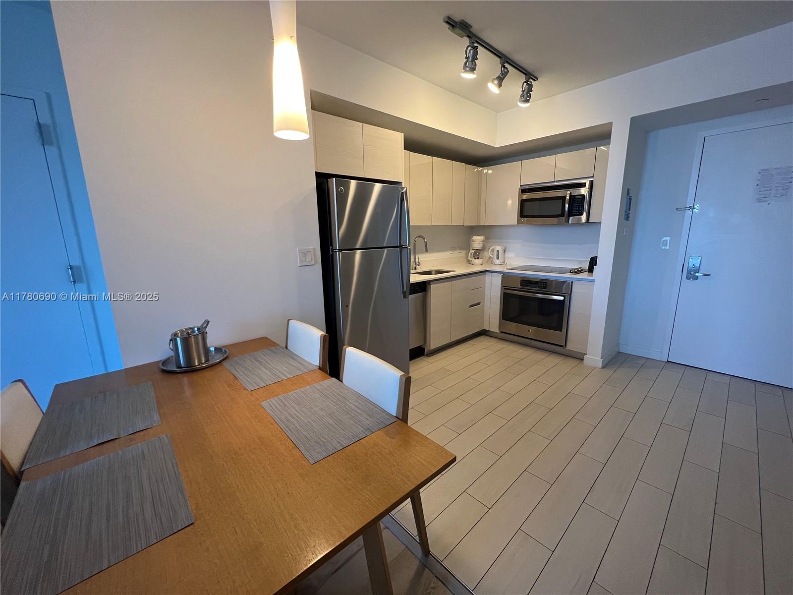 BEACHWALK CONDOMINIUM - Residential