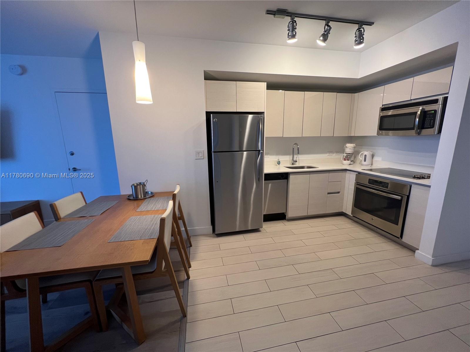 BEACHWALK CONDOMINIUM - Residential