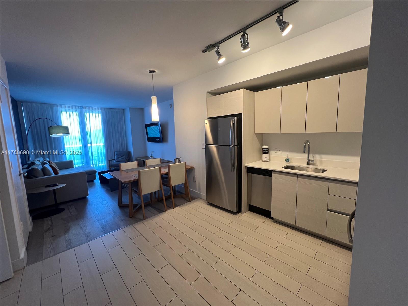 BEACHWALK CONDOMINIUM - Residential