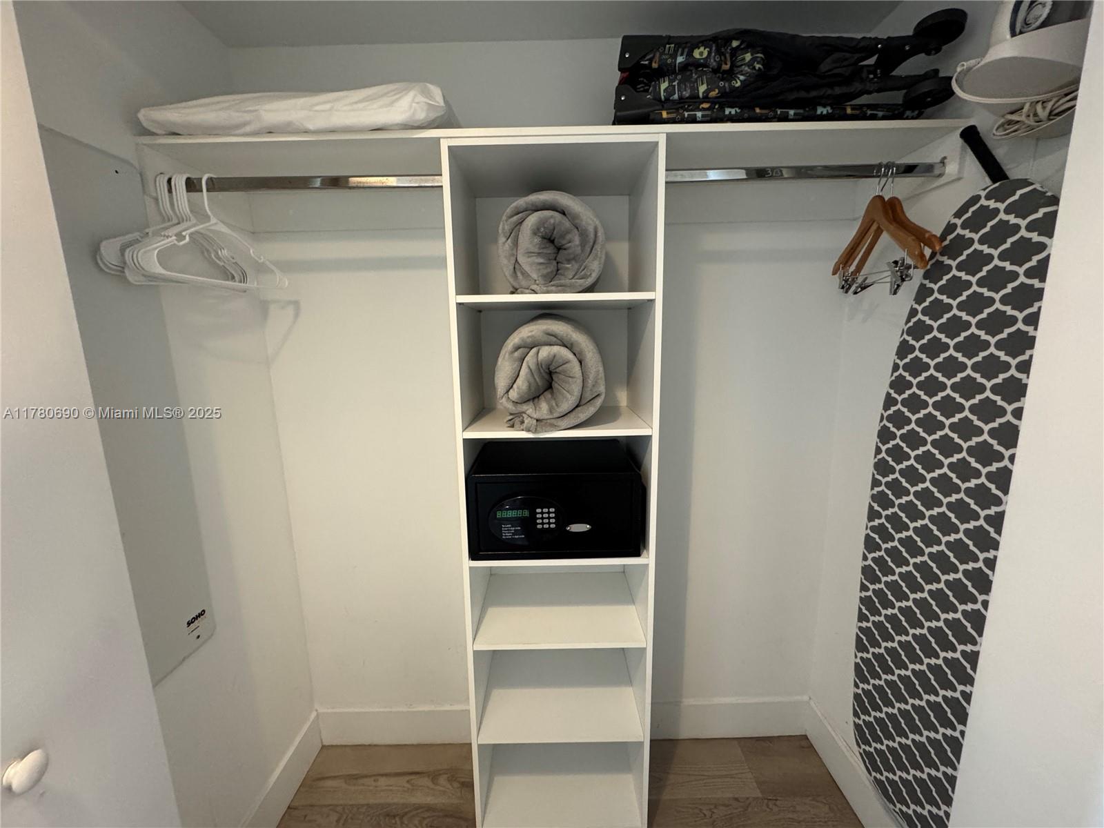 BEACHWALK CONDOMINIUM - Residential