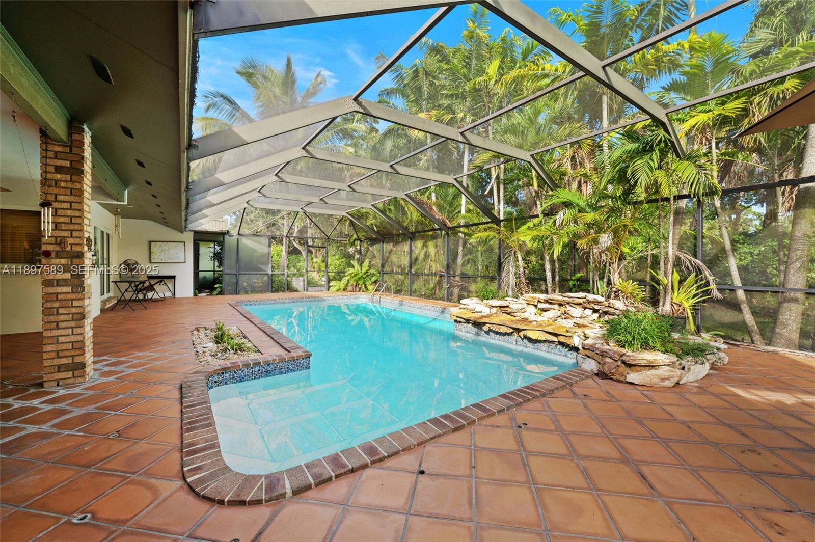 PINE BAY ESTATES SOUTH - Residential