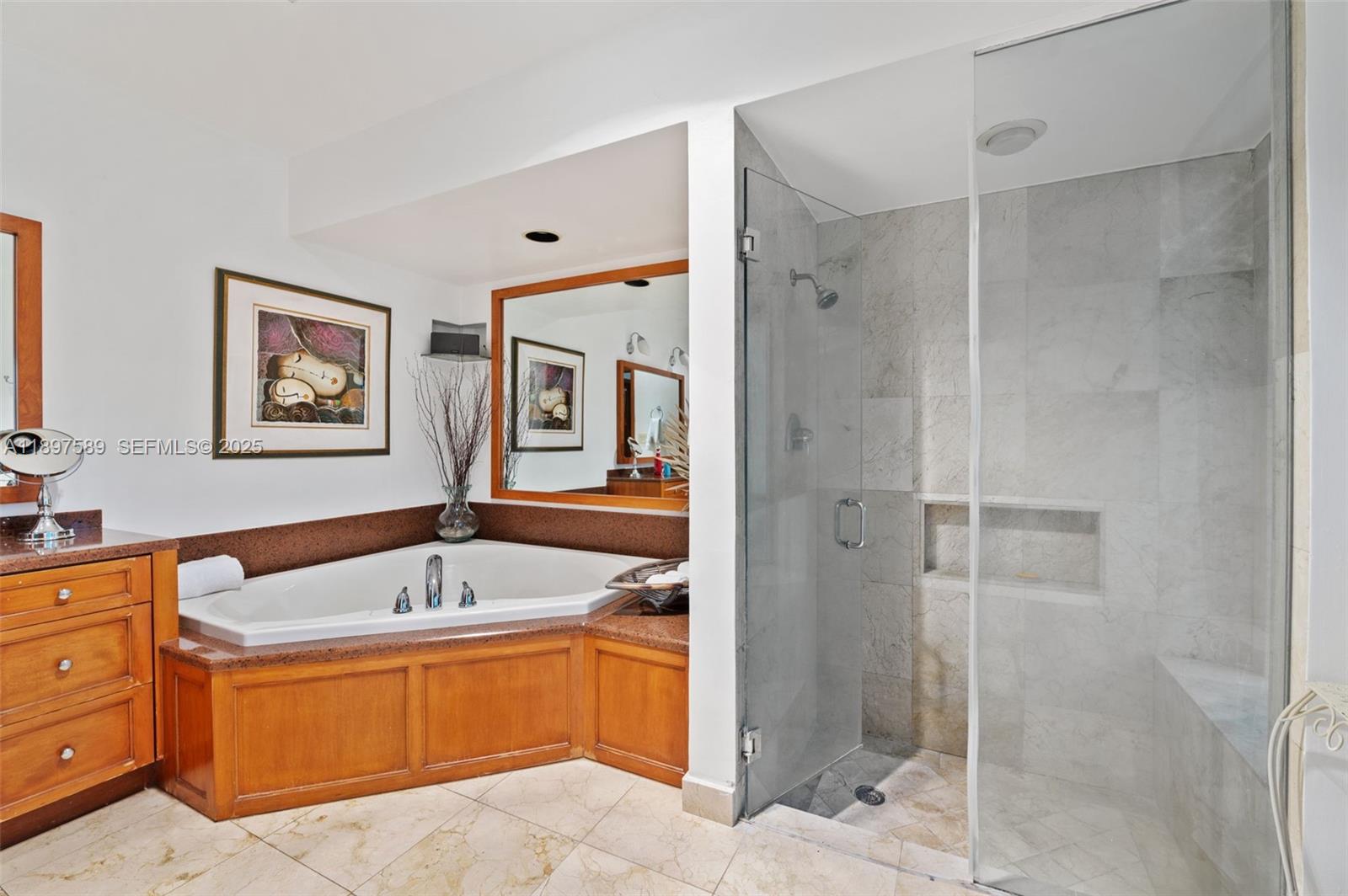 PINE BAY ESTATES SOUTH - Residential