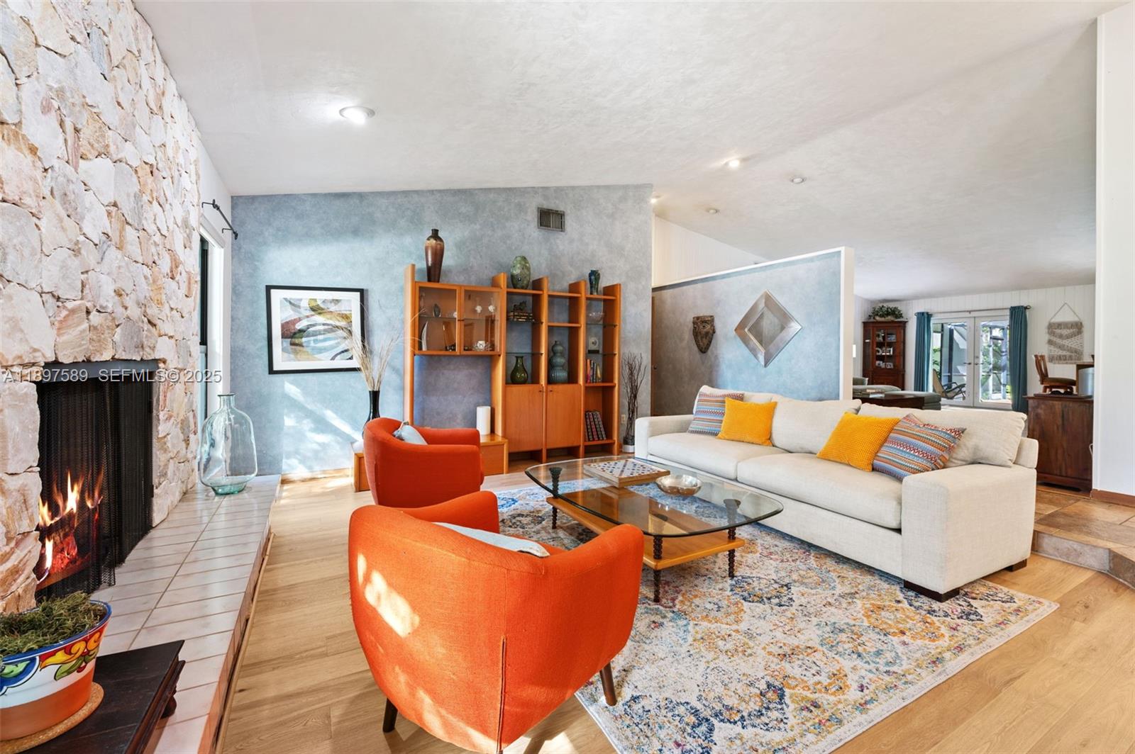 PINE BAY ESTATES SOUTH - Residential