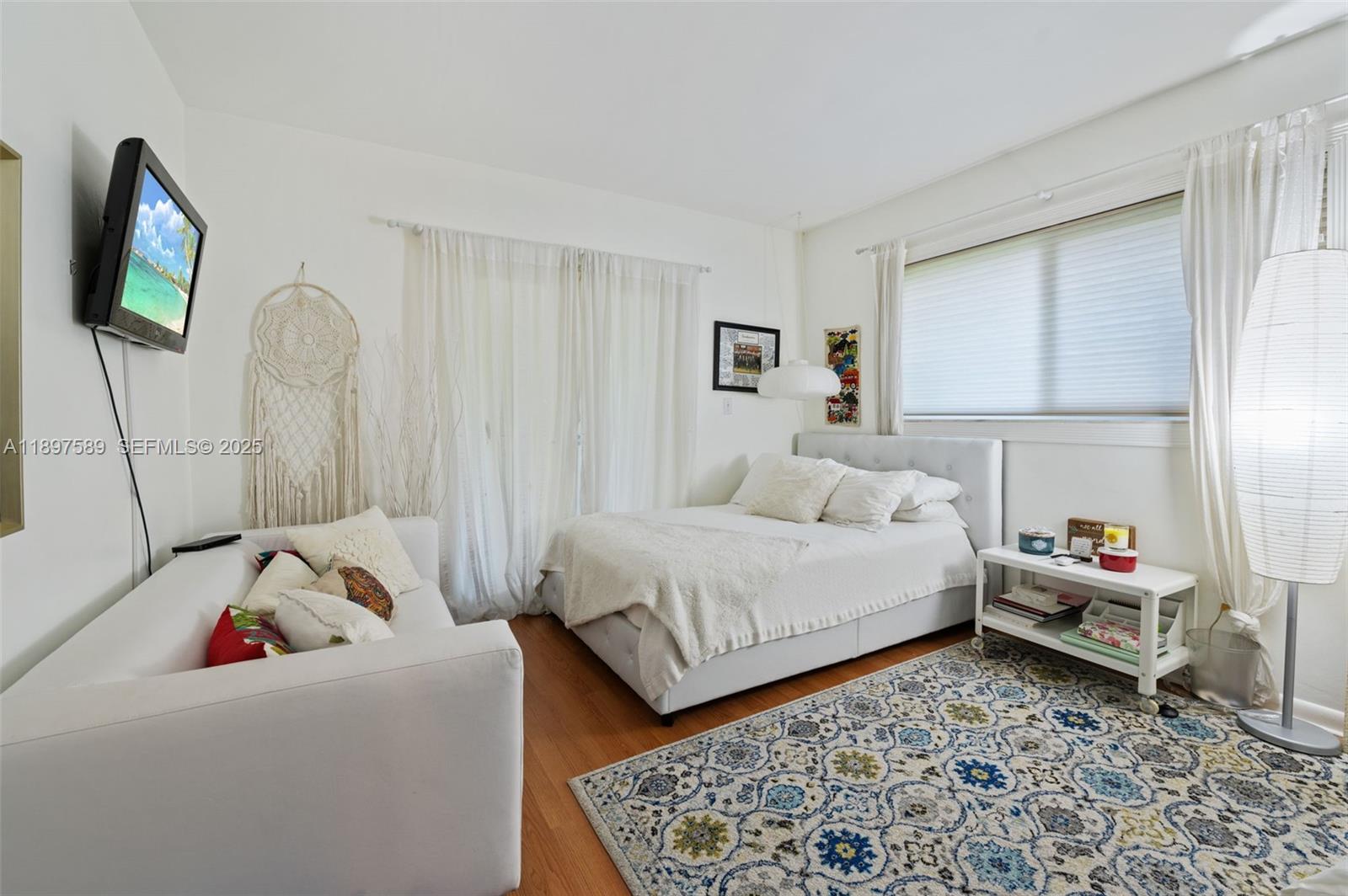 PINE BAY ESTATES SOUTH - Residential